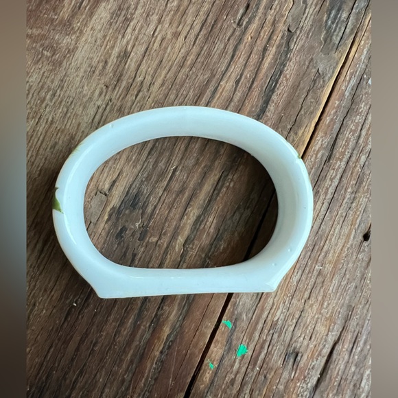 Napkin Holder Rings Bone China Holly Holiday Set Of 4-excellent condition. - Picture 2 of 6